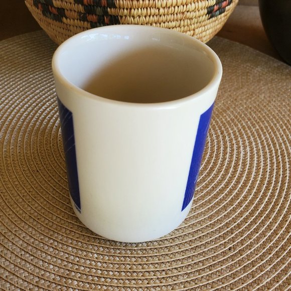 Vintage 1968 Morton Salt Coffee Mug Cup Blue Yellow “When It Rains It Pours!” - Picture 4 of 7